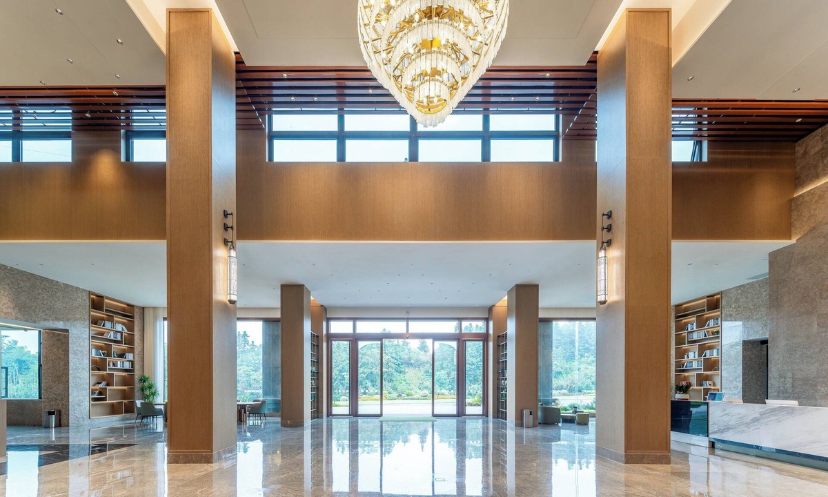 Chizhou Hotel | Holiday Inn Jiuhua Mountain Hot Spring by IHG