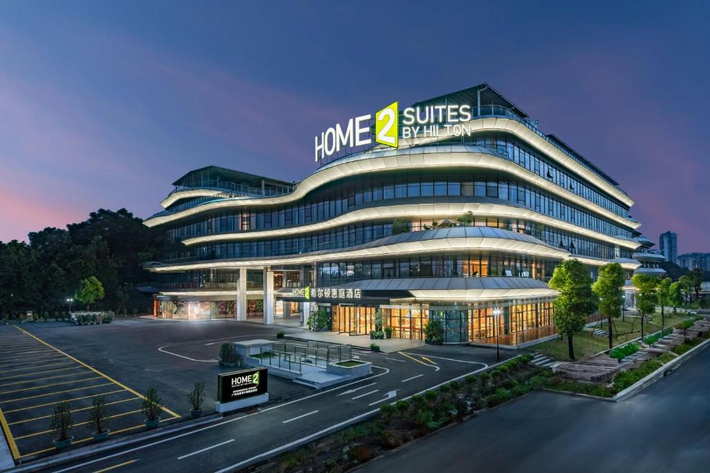 Huadu Hotel | Home2 Suites By Hilton Hotel Guangzhou Baiyun International Airport Huadu Plaza Branch - Free Shuttle Bus to Guangzhou Baiyun International Airport & Free Deliver Service to Canton Fair Complex During Canton Fair Period