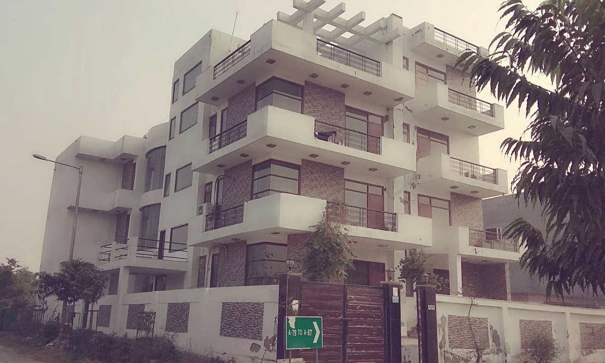 Noida House | Homestay for Business Traveller and medi tourism