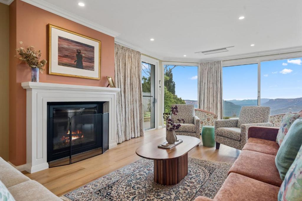 Leura House | Honeysett