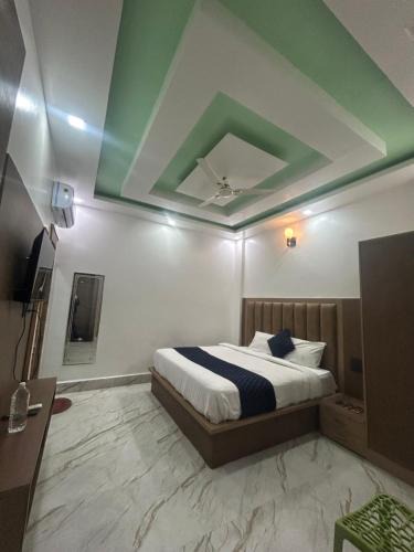 Mathura Hotel | Hotel AG Parkland Near Krishna Janambhoomi