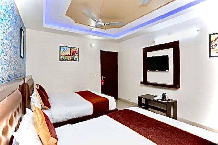 Agra Hotel | Hotel Blossom Residency family Stay