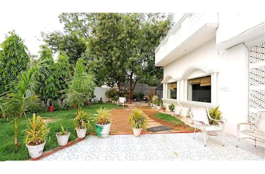 Taj Ganj Hotel | Hotel Dolphin