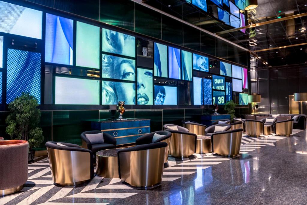 Jing'an Hotel | Hotel Indigo Shanghai Jing'An by IHG