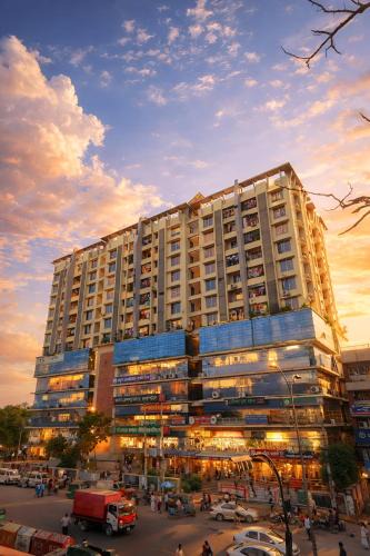 Mohammadpur Apartment | Hotel Labbaik Three College Gate