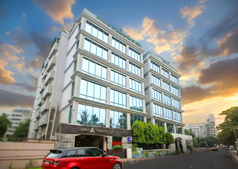 Gulshan Hotel | HOTEL LAKE CASTLE - Parkview