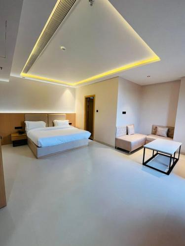 Gomti Nagar Hotel | Hotel Nirvana Nest