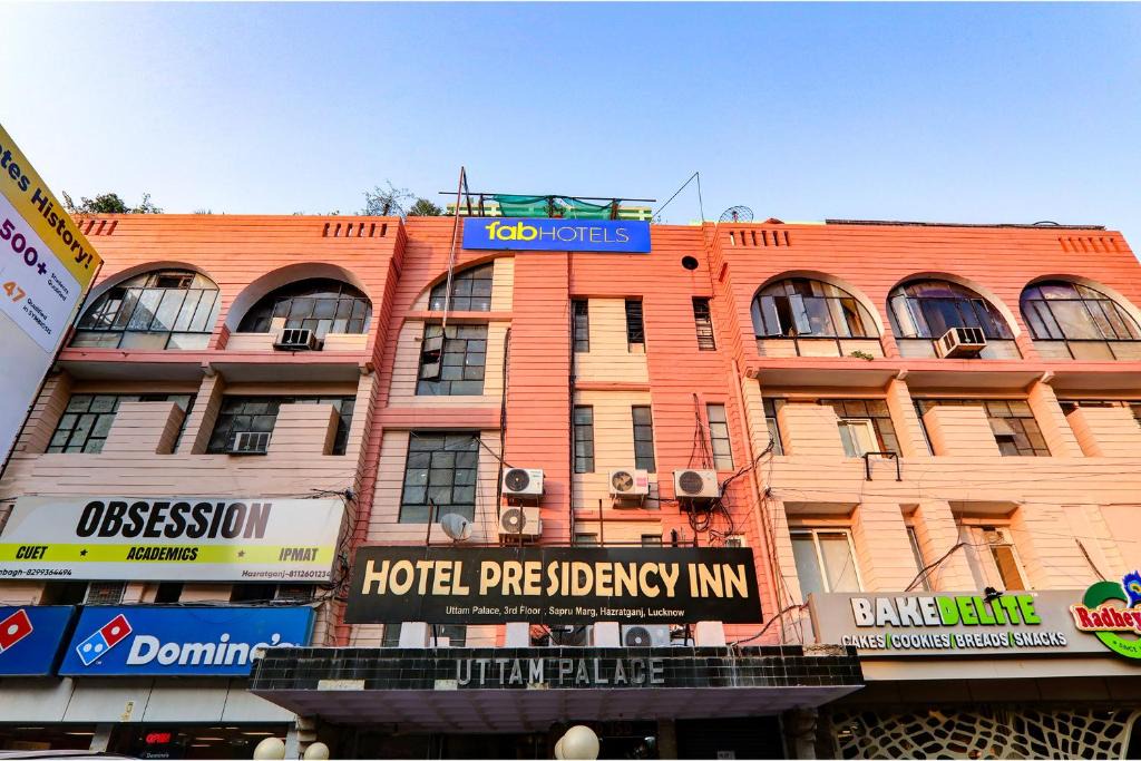 Hazratganj Hotel | Hotel Presidency Inn
