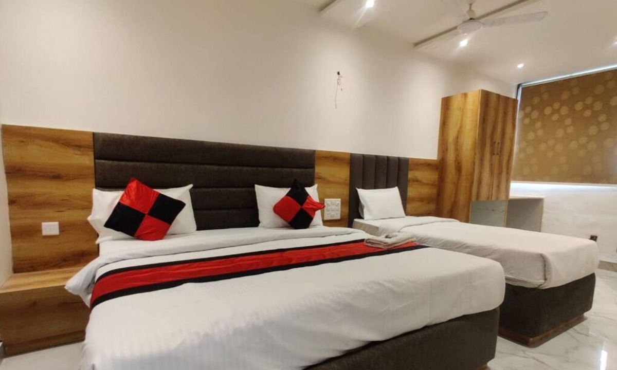 Taj Ganj Hotel | Hotel Ravi Palace