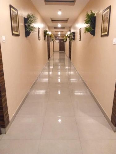 Gomti Nagar Hotel | Hotel S R