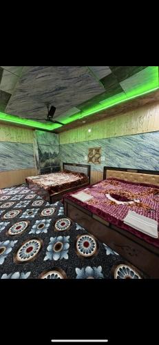 Dal Lake Hotel | Hotel sea face