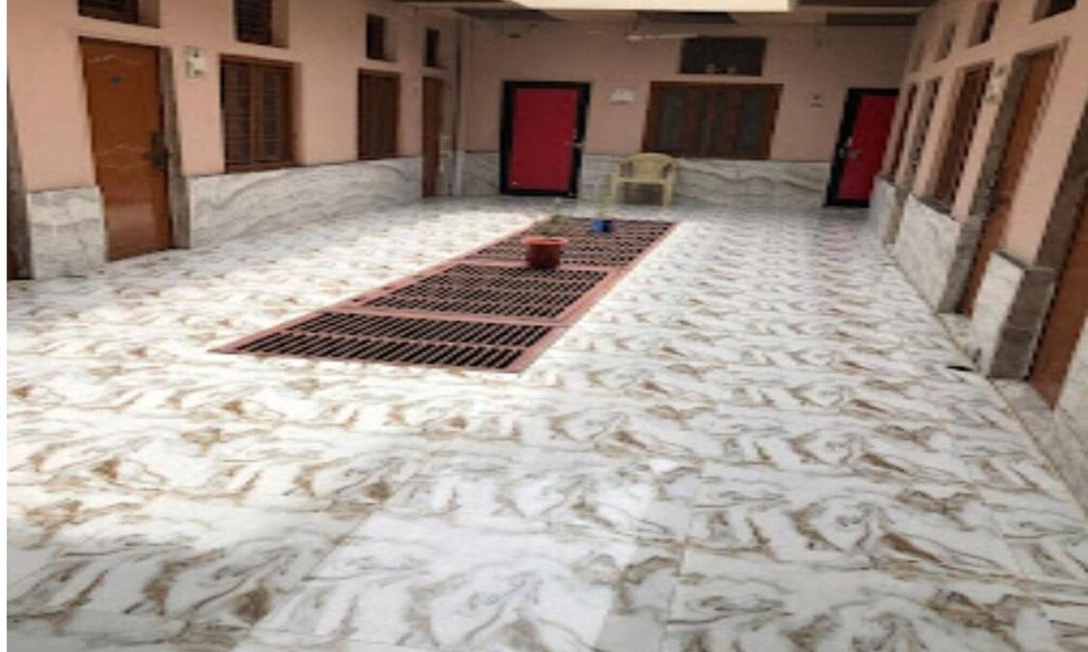 Mathura House | Hotel Shyam Inn - Executive Family Apartment