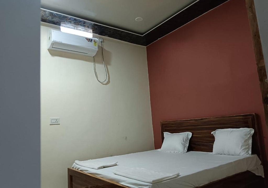 Varanasi Hotel | Hotel Sylvania Palace