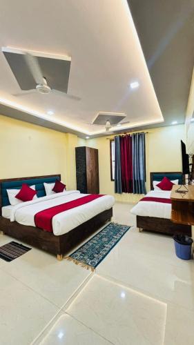 Taj Ganj Hotel | hotel Town tree palace