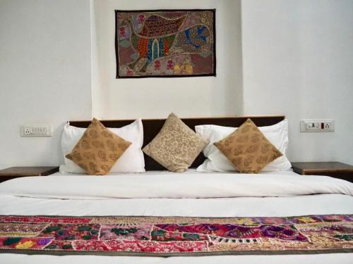 Jaisalmer Hotel | Hotel Viva Inn