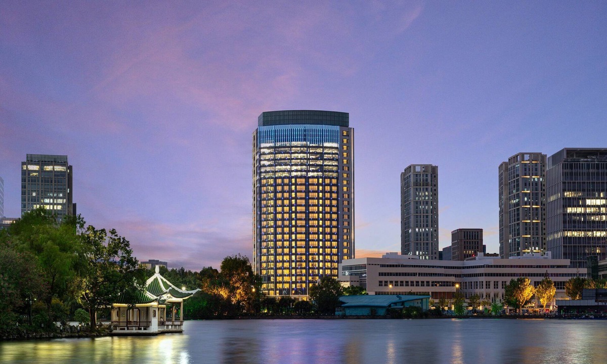 Putuo Hotel | HUALUXE Shanghai Changfeng Park by IHG