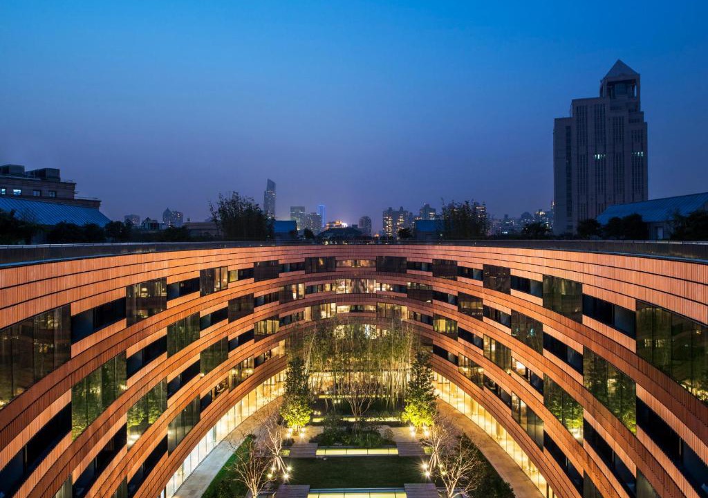 Xuhui Hotel | HUALUXE Shanghai Twelve At Hengshan