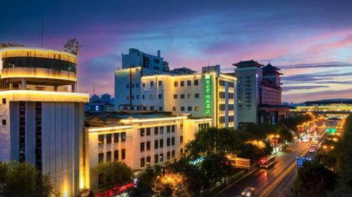 Xincheng Hotel | Ibis Styles Xian Wulukou Subway Station