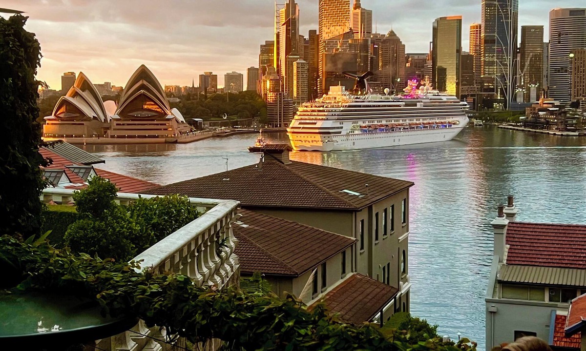 Kirribilli Apartment | Iconic opera house , harbour views , Great location Kirribilli !