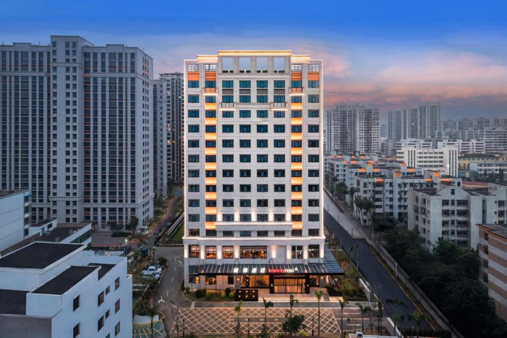 Long Hua Hotel | Intercity Hotel Haikou High Speed Rail East Station