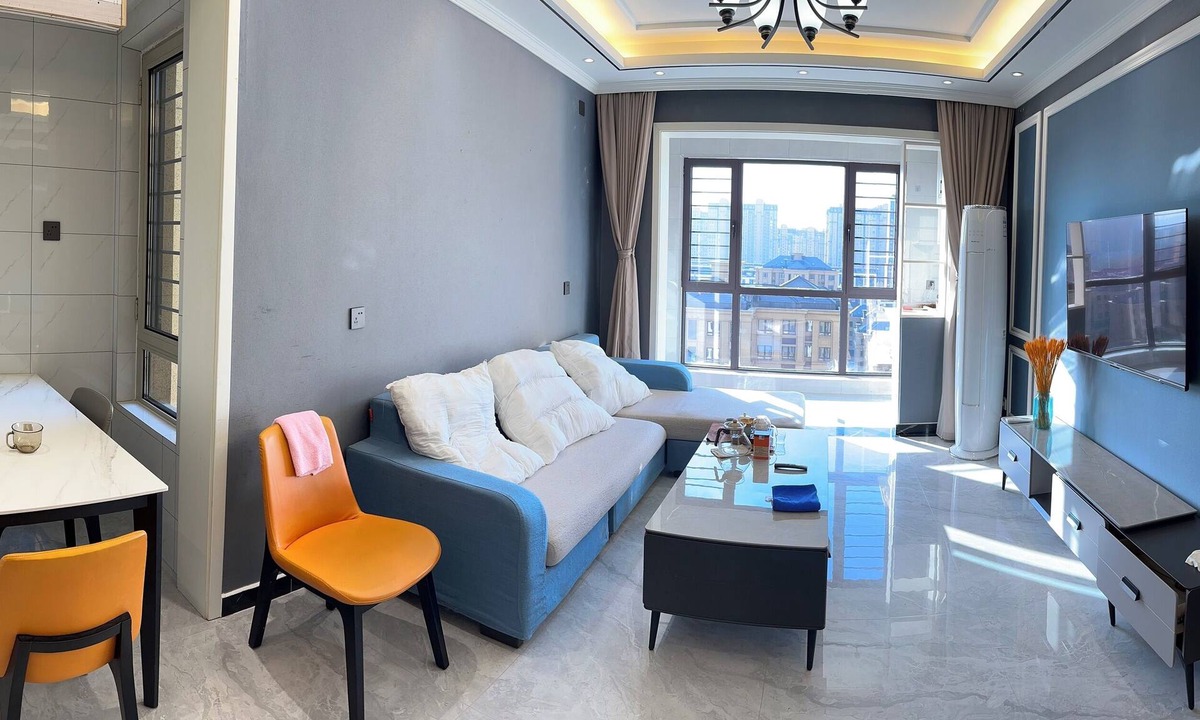Zhengzhou Apartment | International Travel Suite is ideal for your trip with family, friends or solo.