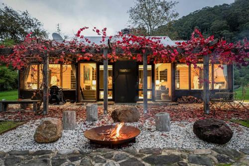 Barrengarry Villa | Jacaranda at Barranca - Luxury Villa
