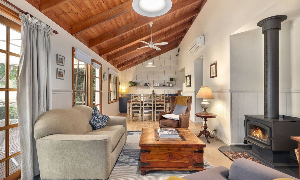 Jamieson Cottage | Jamieson Cottages - Cottage Three - Sleeps 4