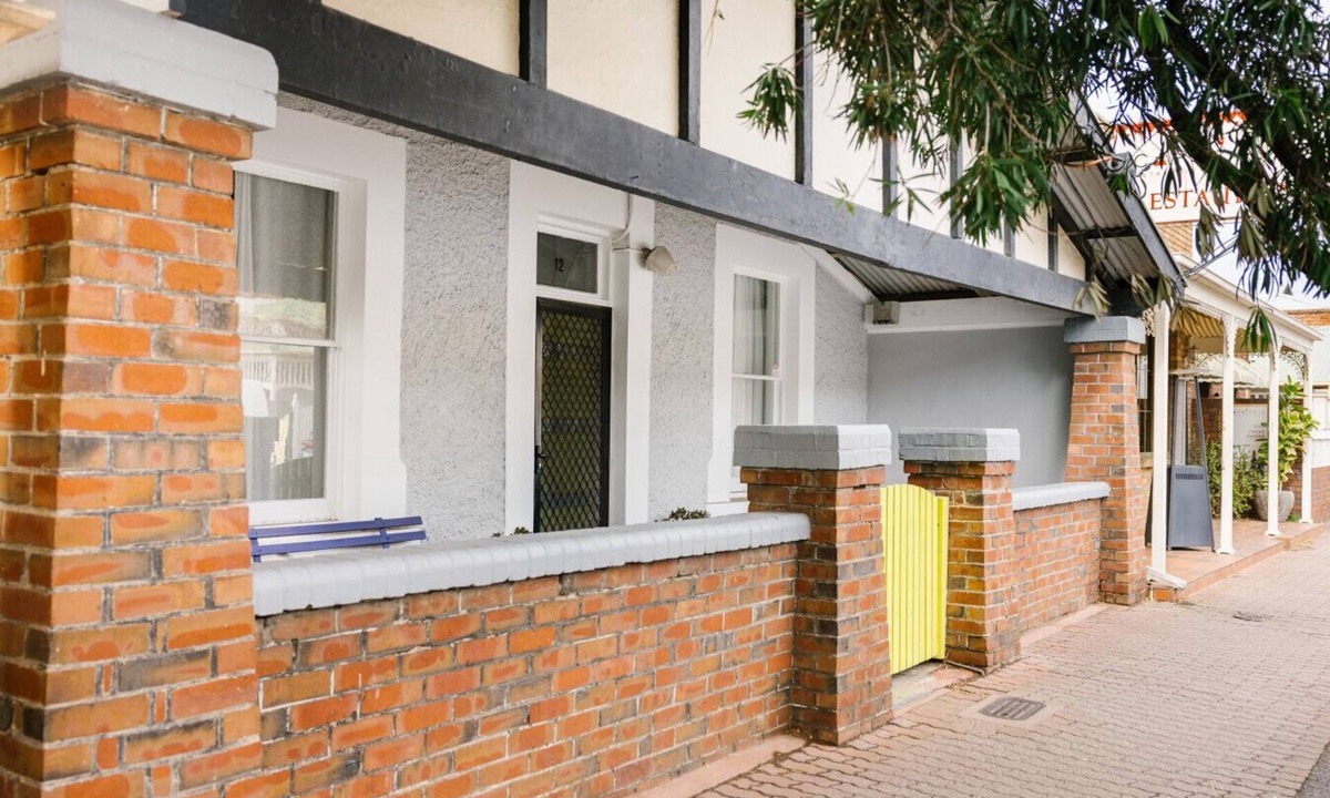Glenelg House | Jetty Rd 50m Walk - Beach - Cafes - Coffee - Wifi
