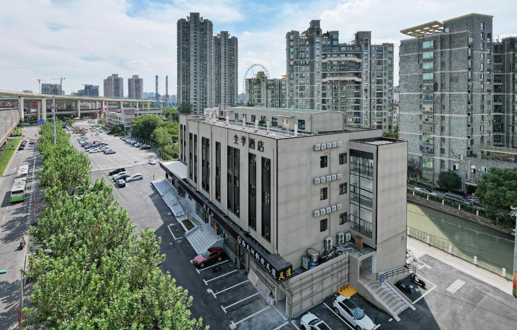 Xuhui Hotel | JI Hotel Shanghai South Railway Station Jinjiang Amusement Park (formerly Jinjiang Amusement Park Subway Station Branch)