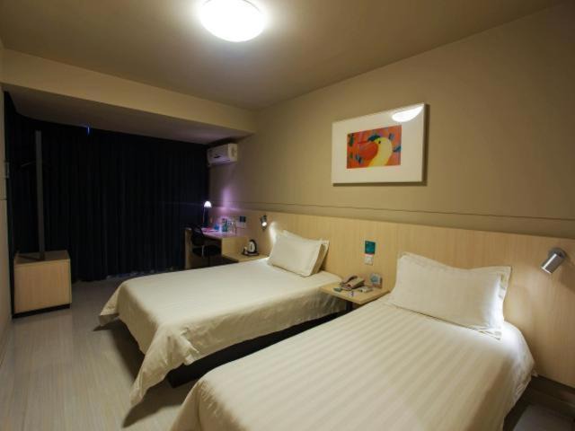 Qixia District Hotel | Jinjiang Inn Nanjing Maigao Bridge