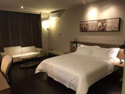 Shangyu Hotel | Jinjiang Inn Select Shangyu Wanda Plaza Shaoxing East Station
