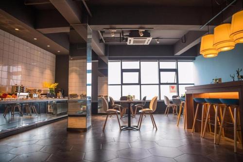 Tinghu Qu Hotel | Jinjiang Inn Select Yancheng Oufeng Hua Street Julong Lake