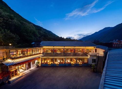 Jiuzhaigou Hotel | Jiuzhaigou Southern Hill Retreat B&B