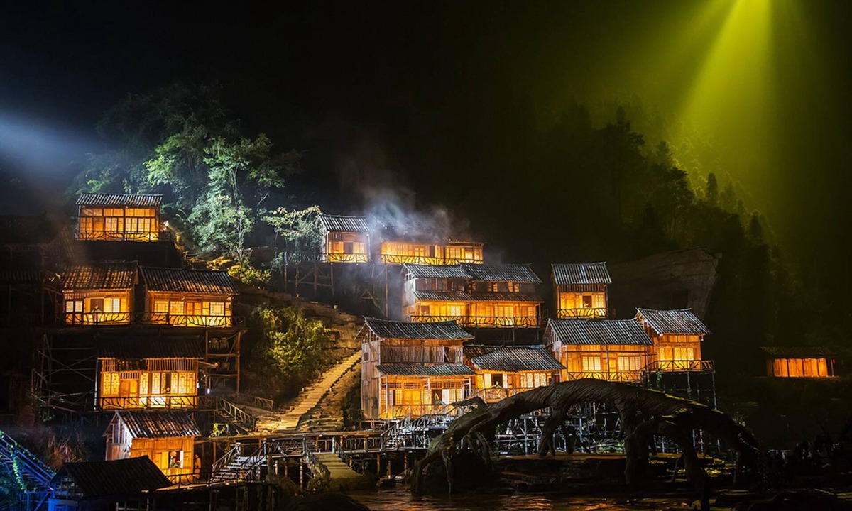 Fenghuang Hotel | JOMO Hotel Fenghuang