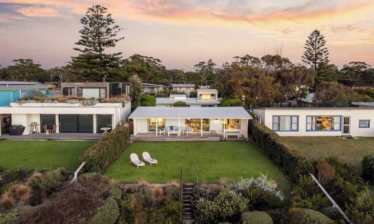 Callala Beach House | 'Kindred' Absolute Beachfront Retreat