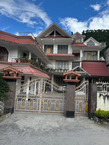 Bomdila House | KmK Homestay