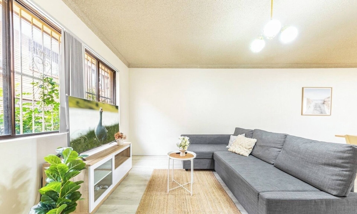Cabramatta House | KozyGuru | Cabramatta | Spacious 3BR Townhouse