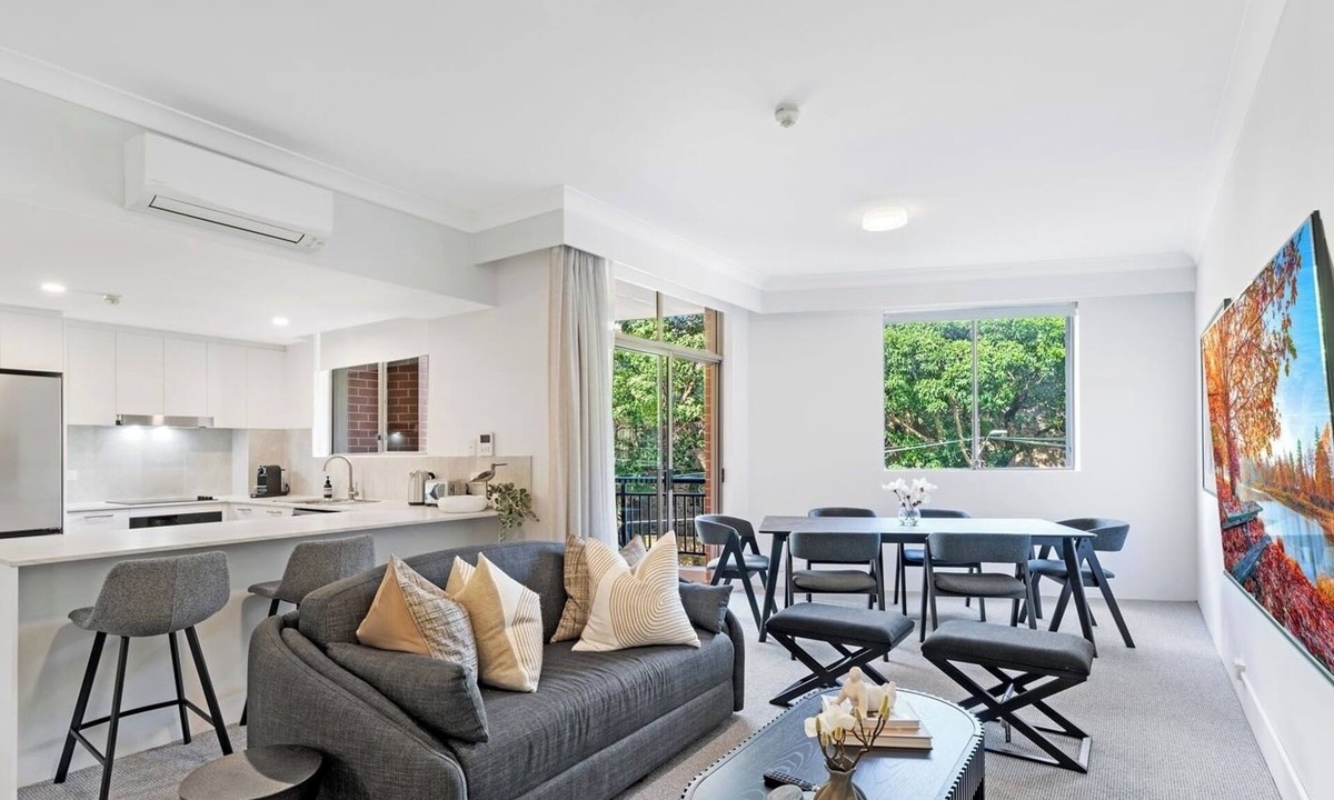 Camperdown Apartment | KozyGuru | Camperdown | Cozy 2-Bed Apt + Parking