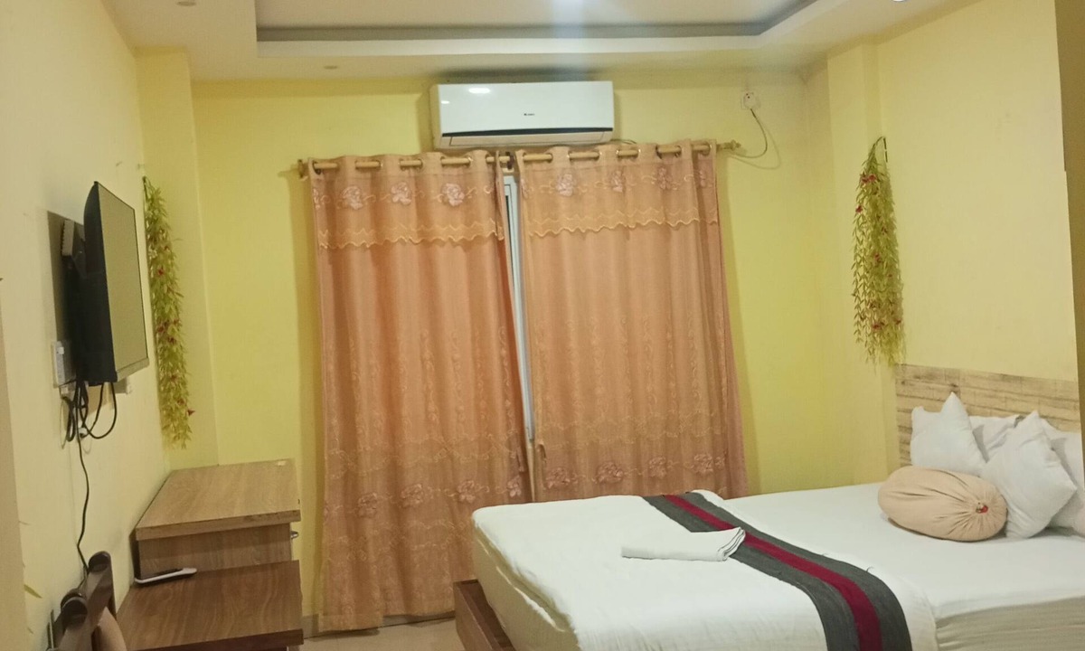 Siddharthanagar Hotel | Kutumba home