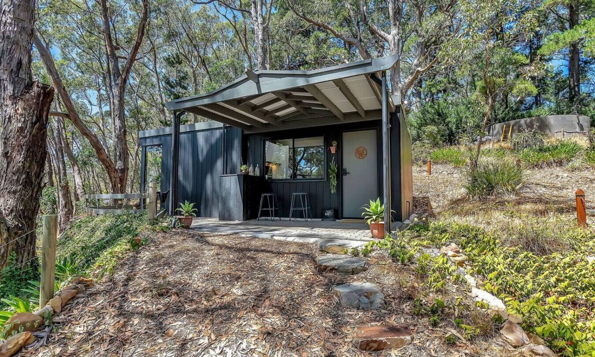 Crafers West Cabin | KW Treehouse Luxury Private Farm Escape for 2 with Walking Trails