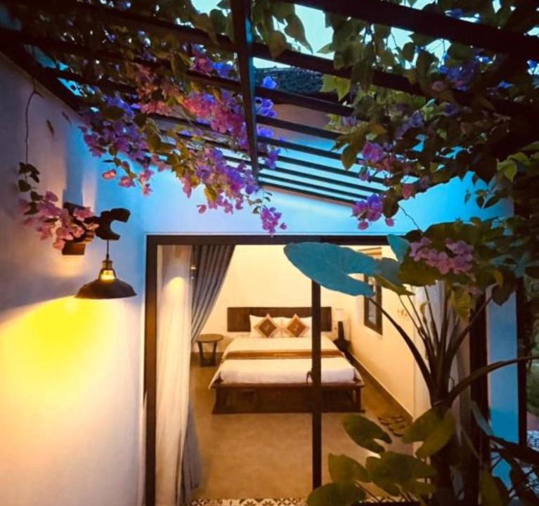Hue Hotel | La Y Riverview