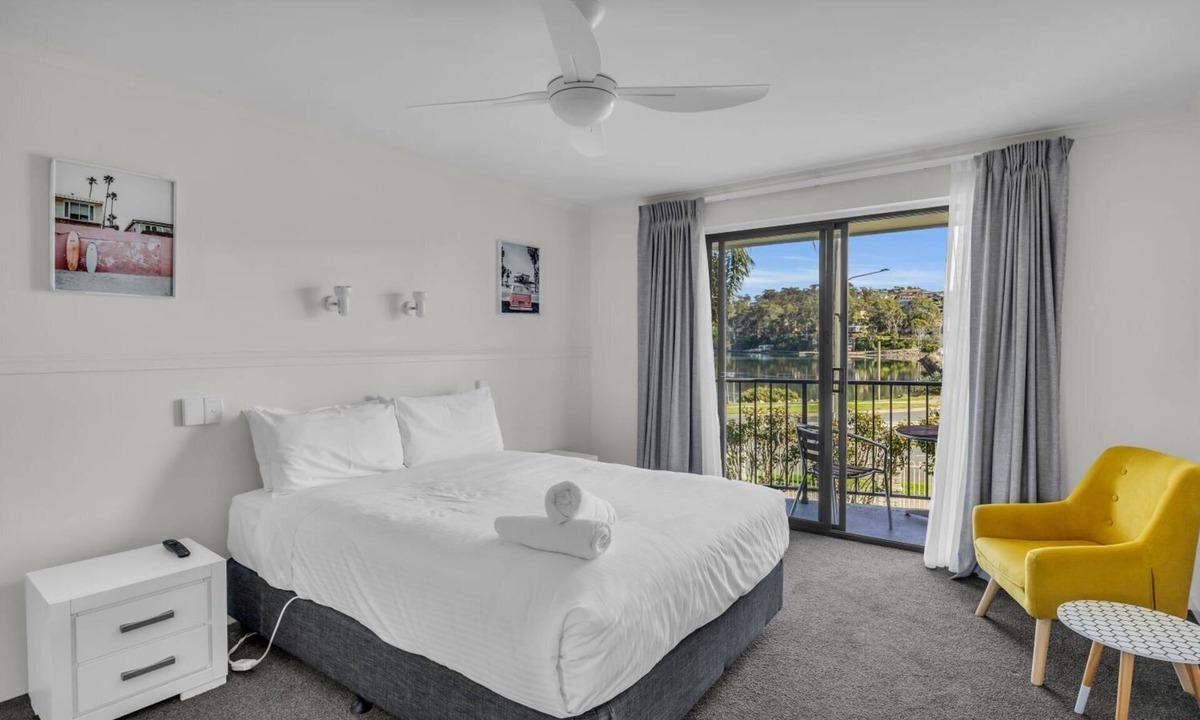 Merimbula Apartment | Lake View - Aquarius 2 Bedroom Apt