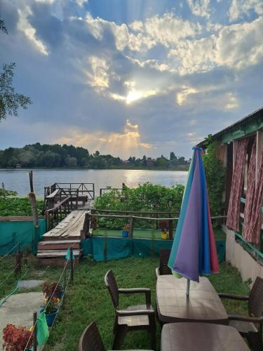 Sudarbal House | LakeSide Homestay Srinagar