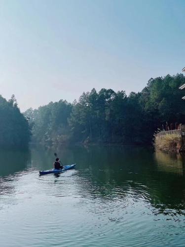 Changjiang County Hotel | LakeSide Resort Jingdezhen