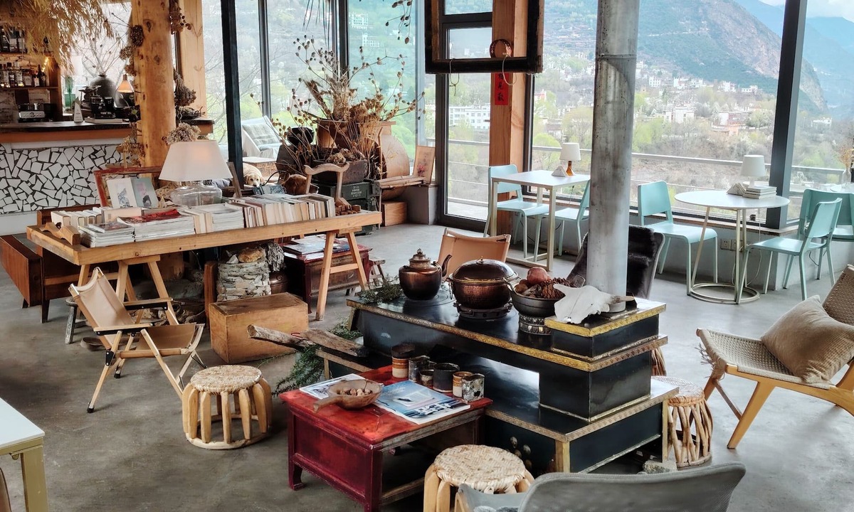 Kangding Hotel | LaMaiSon