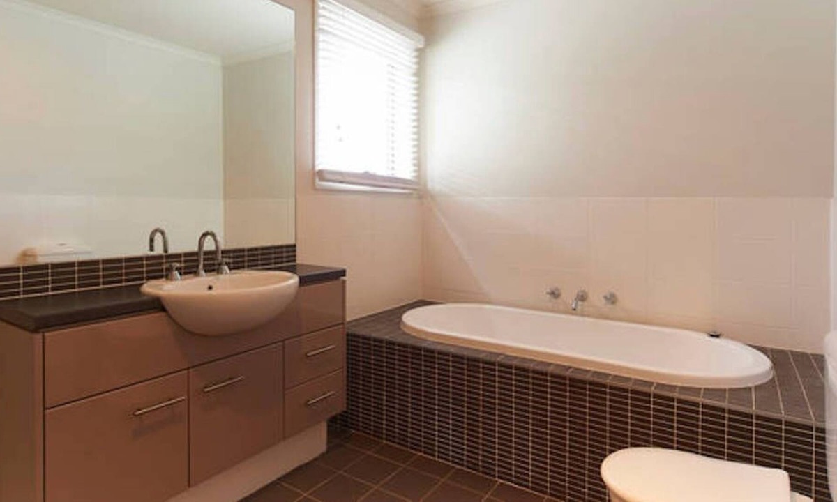 Cranebrook House | Large Family Home in Cranebrook