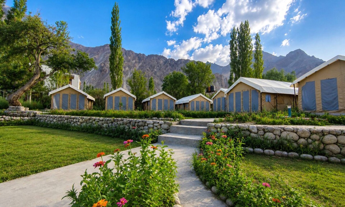 Hundur Hotel | Ldazes camp hunder Nubra