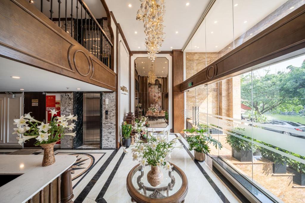 Tu Liem Hotel | Legend Smart Hotel