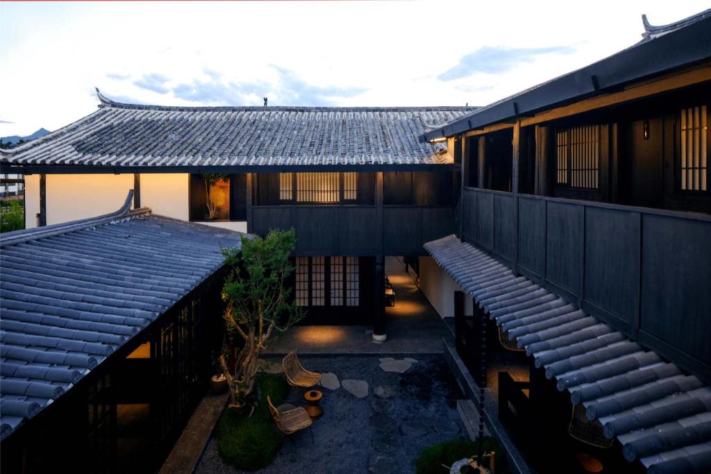 Dayan Old Town Hotel | Lijiang Old Town Noiseless Zen Courtyard