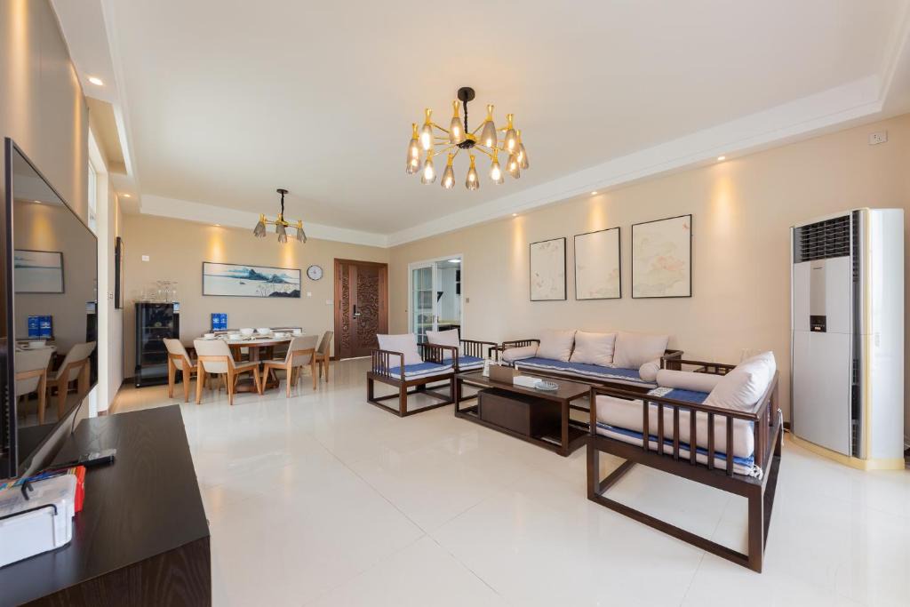 Donghu District Apartment | Locals Apartment House 01